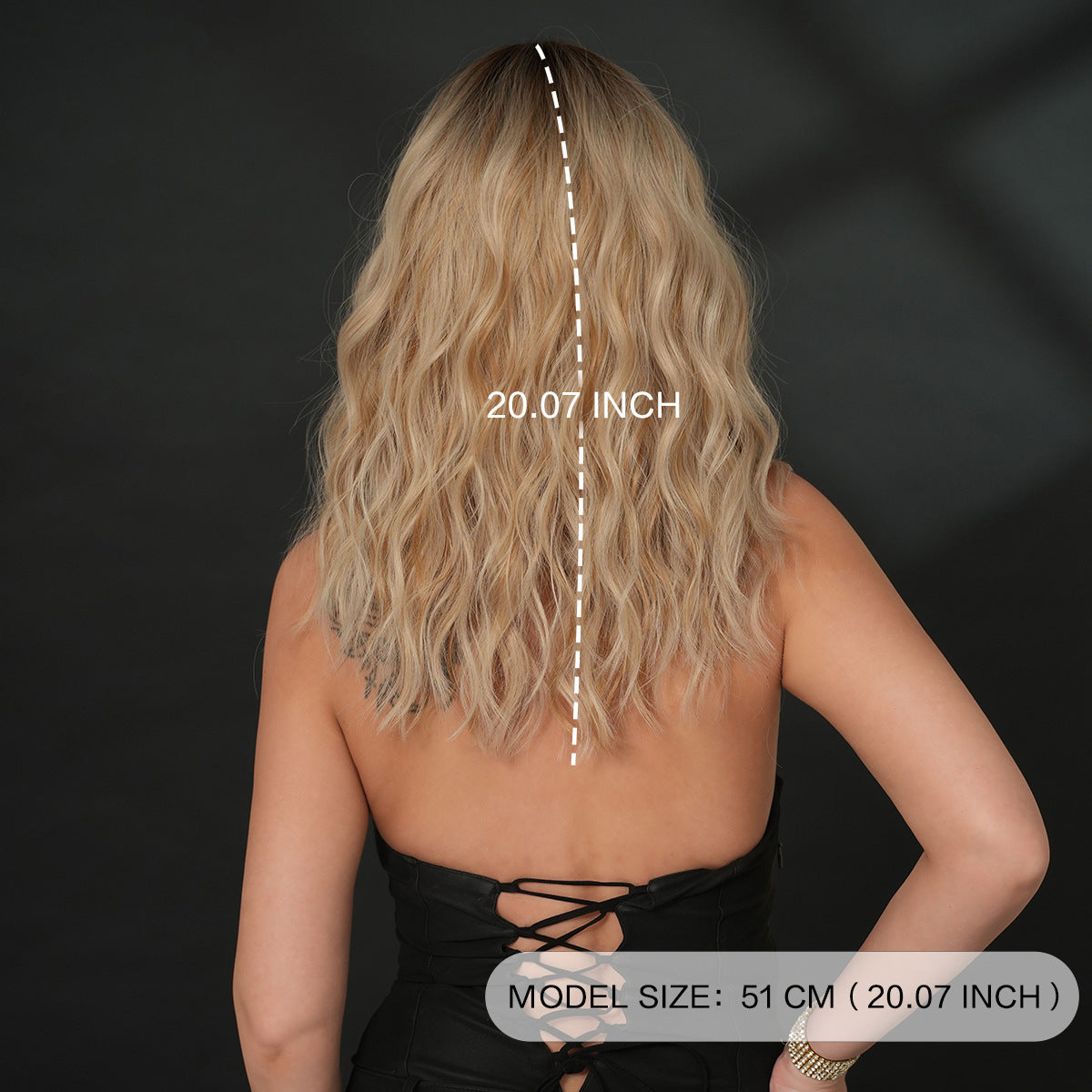 Peruka Efekt Naturalny Falowana Ombre Blond z Ciemnymi Korzeniami