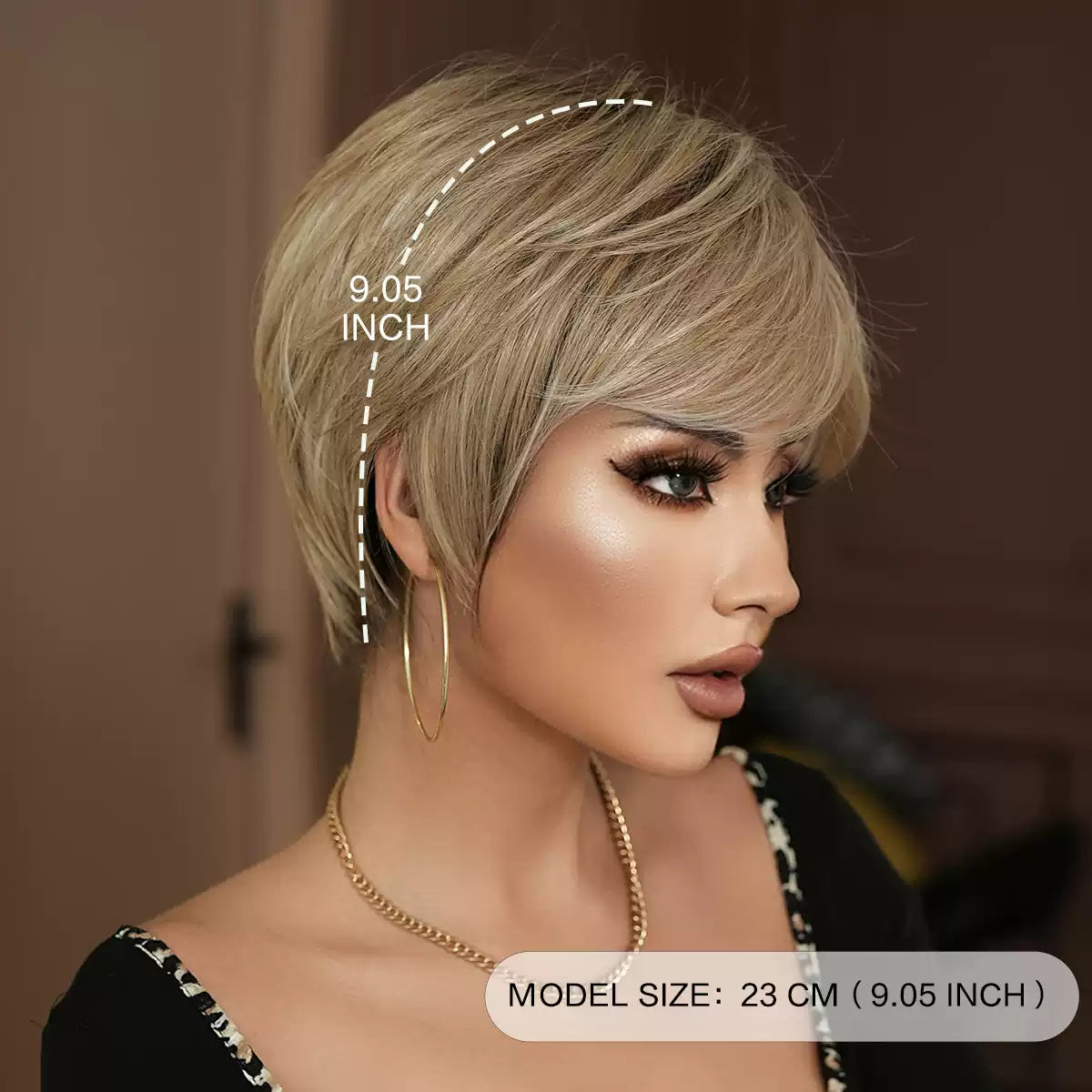 Peruka Efekt Naturalny Blond Krótka z Grzywką