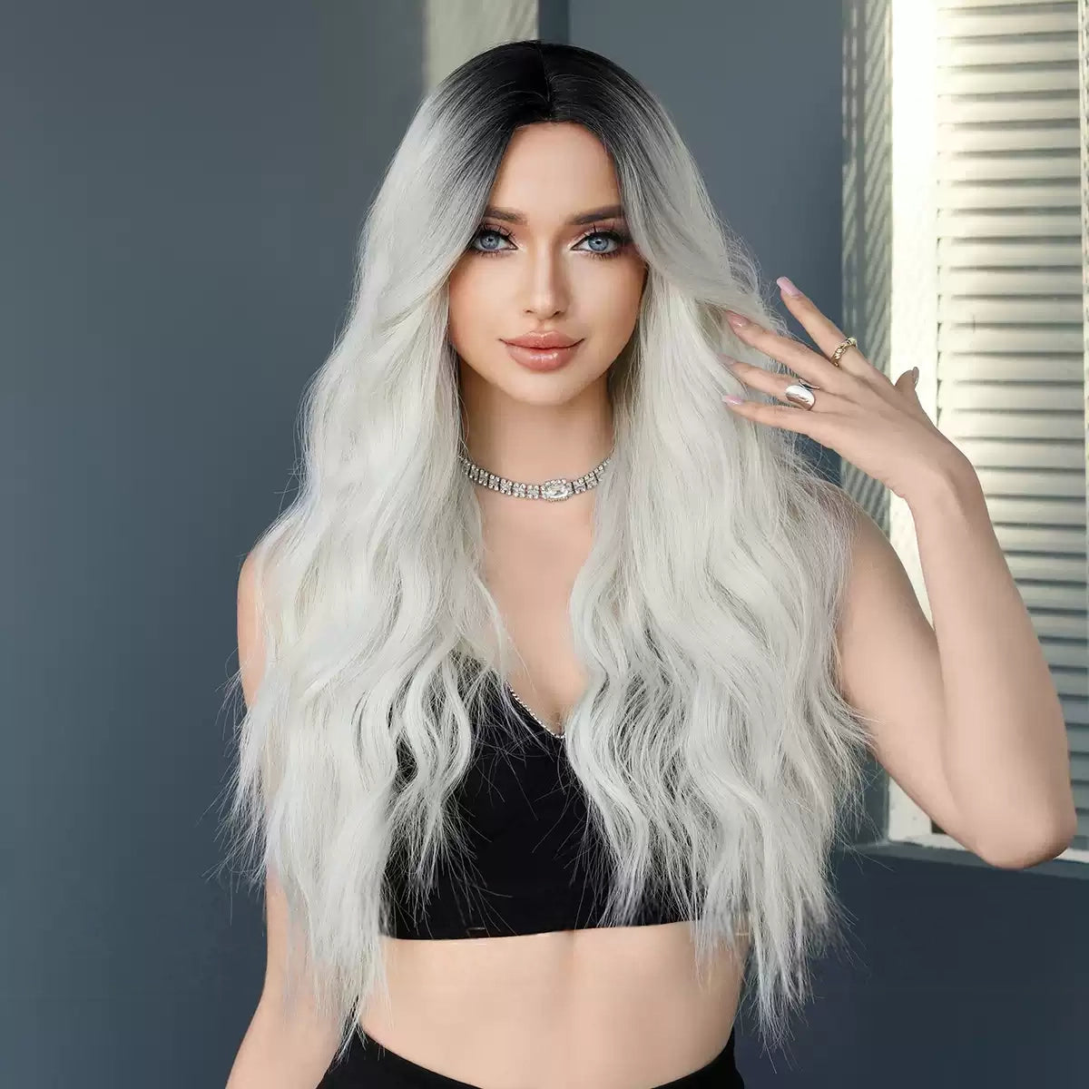 Peruka Syntetyczna Ombre Blond Falowana